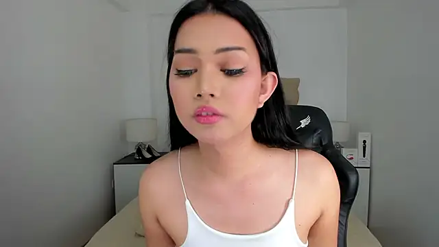 lovableXnaughty_lily live sex cam