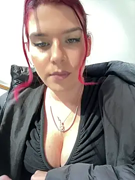 RiriRoseey live sex cam