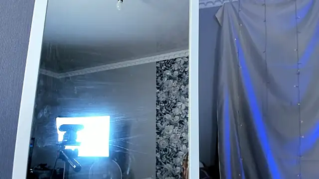 Coraline_kitty live sex cam