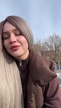 KikiWatson live sex cam