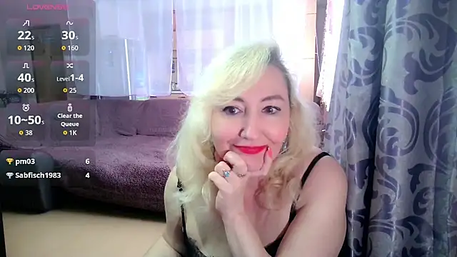 LadyKriss's cam snapshot