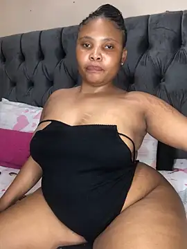 Anaelle24 live sex cam