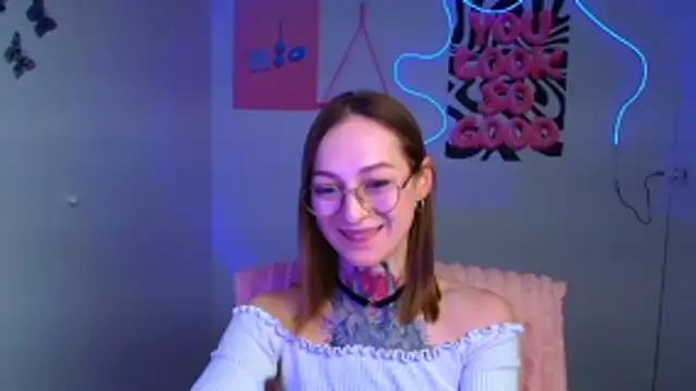 Esmi_Winter live sex cam