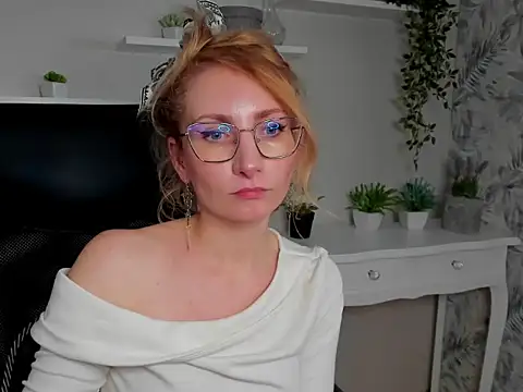 CinderellaMoon's cam snapshot