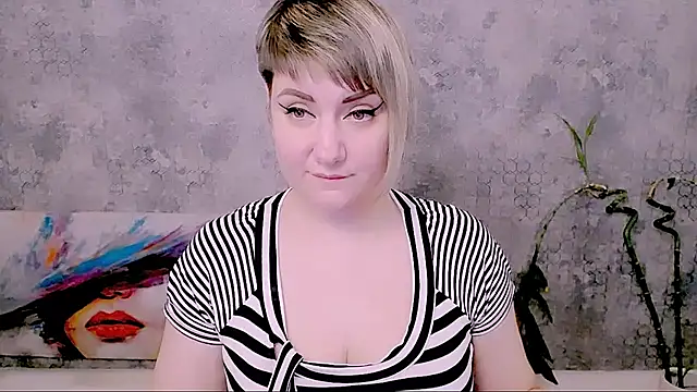 Djullia live sex cam