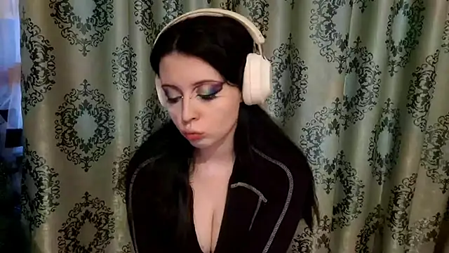 MindyMinty's cam snapshot