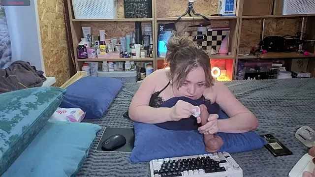 MiniNatalie's cam snapshot