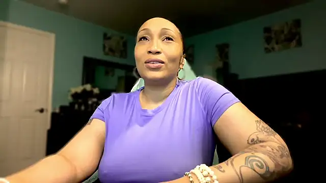 msbaddiebabe101 live sex cam