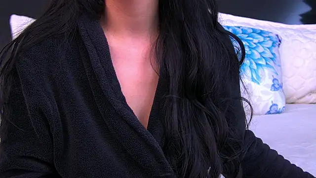 AllaRoberts's cam snapshot