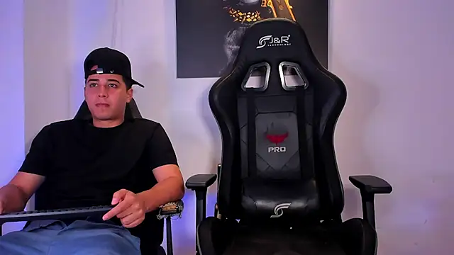 konaland's cam snapshot