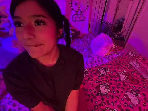 Onlypawzz's cam snapshot