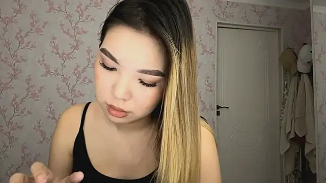 Elina_Mottel's cam snapshot