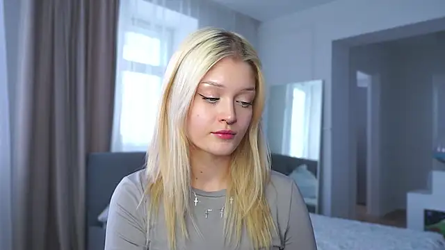 TaraBomstad's cam snapshot