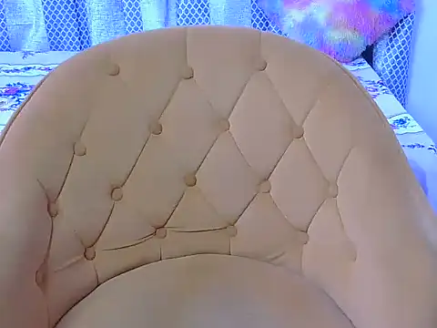 hey-pinky's cam snapshot