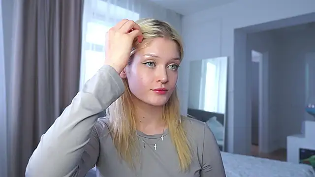 TaraBomstad's cam snapshot