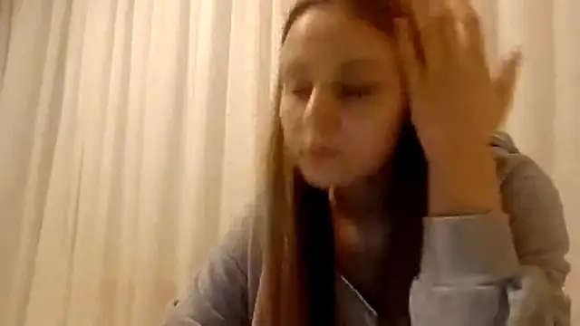 CrackShirker's cam snapshot