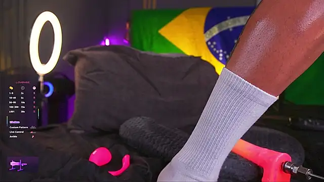 samuel_boy_tatoo live sex cam