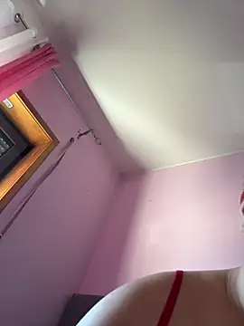 menina_coimbrinha live sex cam