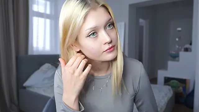 TaraBomstad's cam snapshot