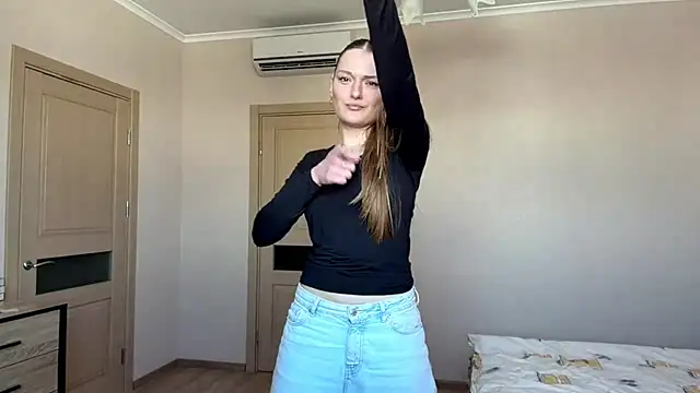 Milayouknow's cam snapshot