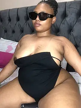 Anaelle24 live sex cam