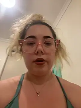 brooklynivy live sex cam