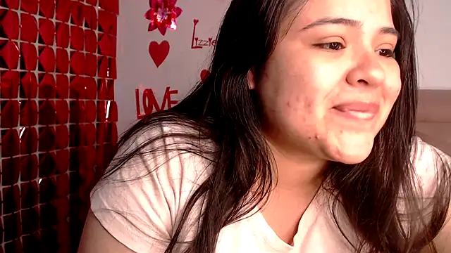 lizzie_c's cam snapshot