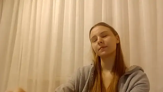 CrackShirker's cam snapshot