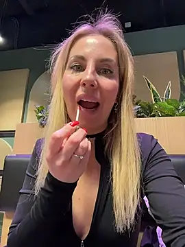 LisaMurr's cam snapshot