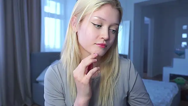 TaraBomstad's cam snapshot