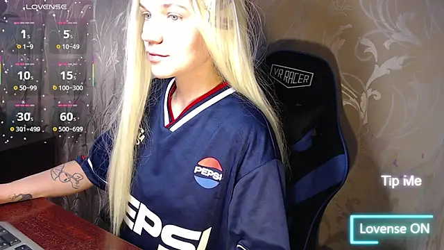 Shiny_Victoria's cam snapshot