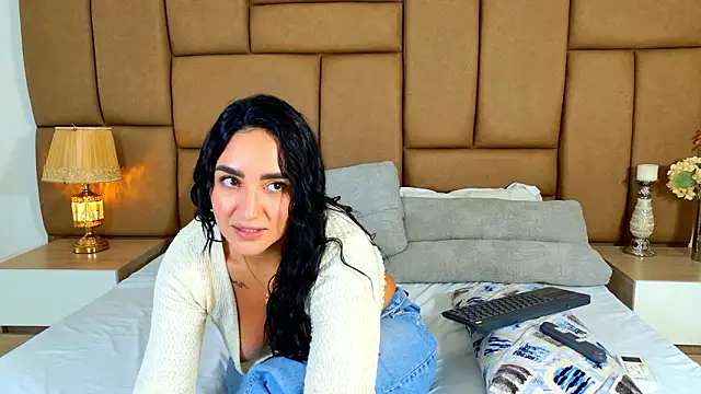 MaraGrief_'s cam snapshot