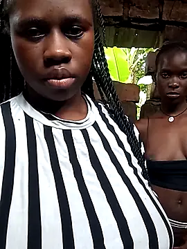 Sassy_boobs21 live sex cam