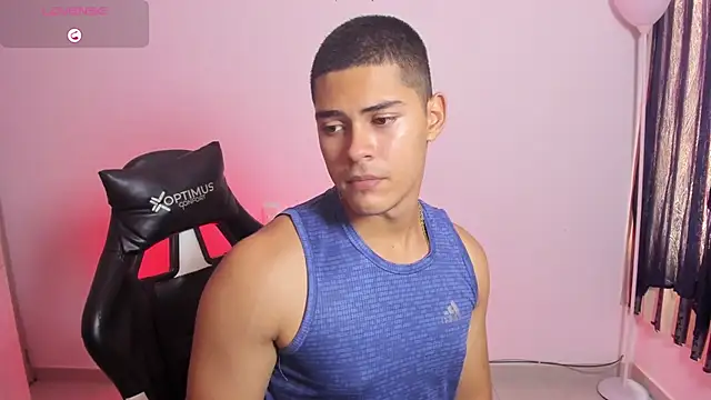 Iamdylan777 live sex cam