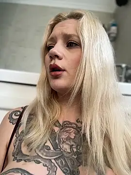BlondeDoll_ live sex cam