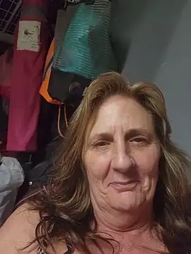 HotAzMilf live sex cam