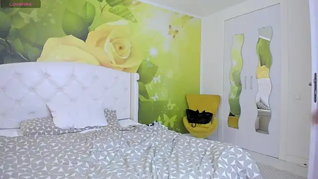 BlowMyXXL live sex cam