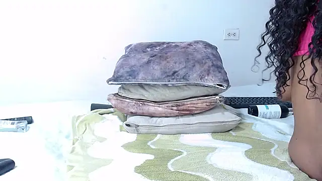 paula_venus's cam snapshot