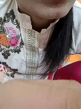 CuteSarikaLIVE's cam snapshot