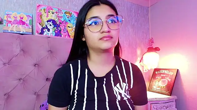 laurenelove's cam snapshot