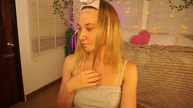 AuggieRich's cam snapshot