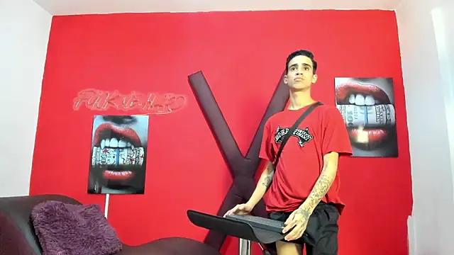 GREEN_BOYS live sex cam