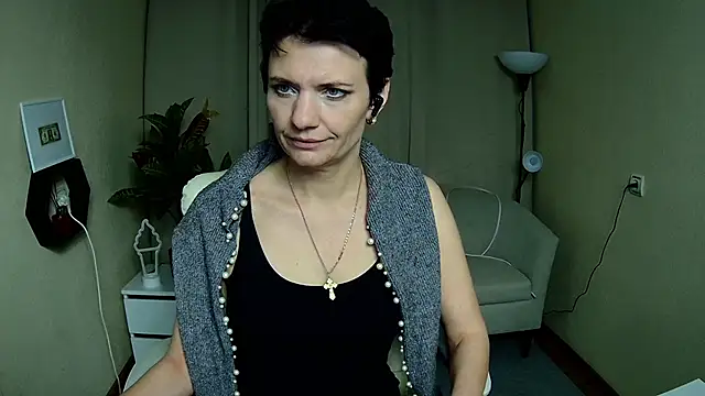 AvaSaturnian live sex cam