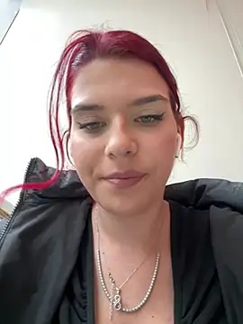 RiriRoseey live sex cam