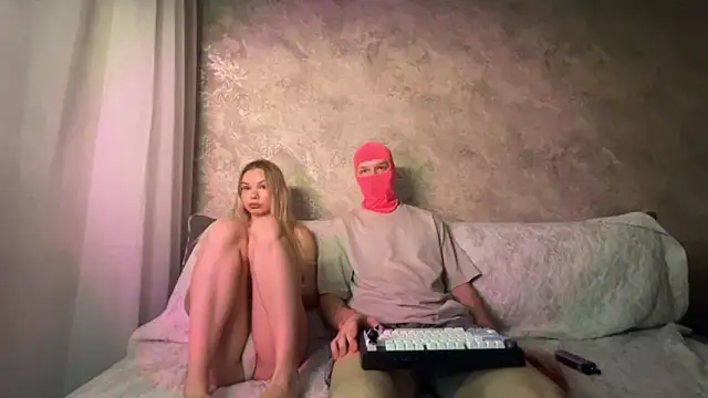 Rebecca_David's cam snapshot