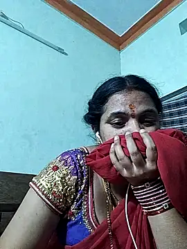 bhavyasri_55's cam snapshot