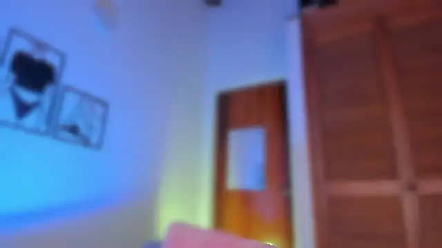 777AylinZ live sex cam