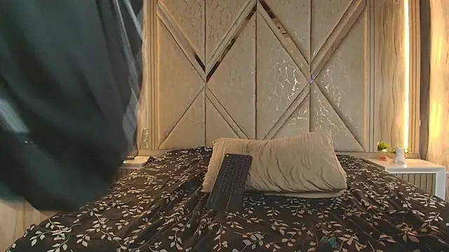 Hotcouple_222 live sex cam