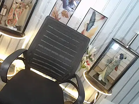 yoursweetmajesticrose live sex cam