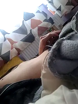 SultryStreams live sex cam